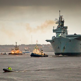 Ark Royal leaves the Tyne